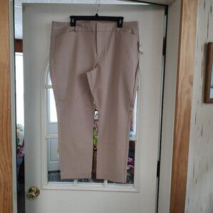 New Old Navy Pixie Beige High Rise Pants Size Women's 18 Petite